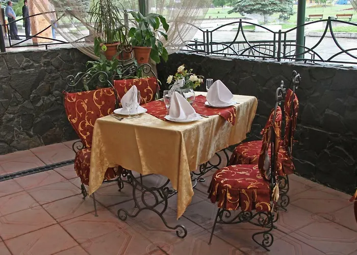 Ekran Hotel إلفيف